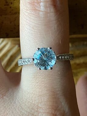 Natural Sky Blue Topaz Sterling Silver Ring Size 8.75